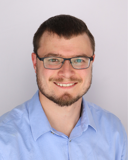 headshot of Christian Lange